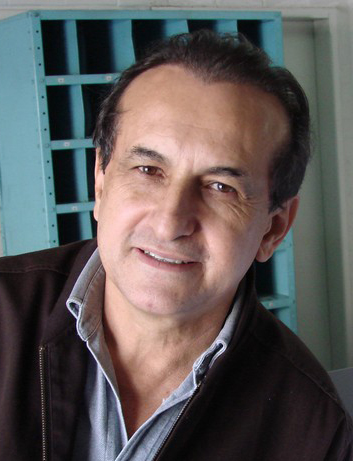 escritor edival louren&ccedil;o