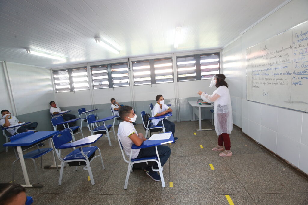 Seduc seleciona bolsistas para atuarem em programa de Alfabetização SEDUC