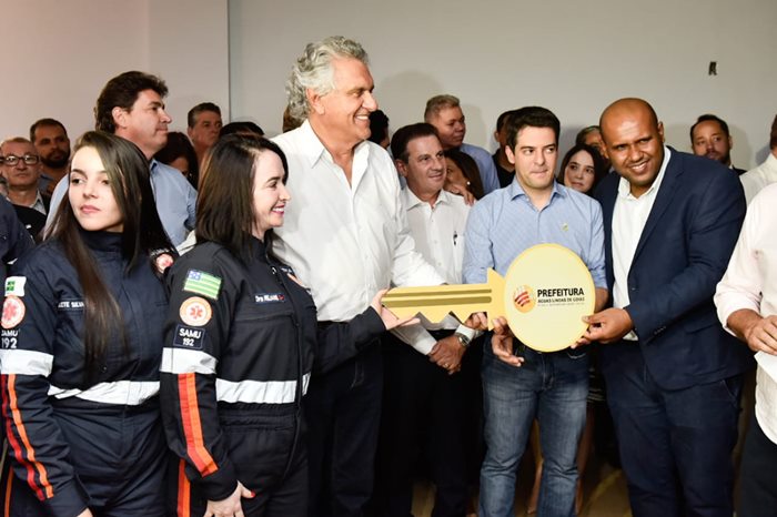 Caiado durante anúncio de entrega de equipamentos de alta tecnologia à Polícia Militar, em Águas Lindas.