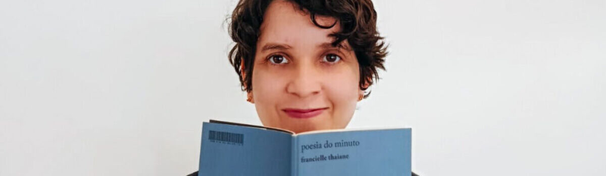 Vila Cultural Cora Coralina recebe lancamento do livro “Poesia do Minuto”, de Francielle Thaiane