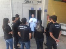 Profissionais experientes instruíram os novatos