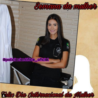 Dra. Camila Rodrigues, médica legista da SPTC, atua no 15° Núcleo Regional de Polícia Técnico-Científica (NRPTC), em Posse. Parabéns a todas as policiais que se dedicam a atender com atenção as vítimas dos mais variados crimes e que se mantêm firmes, mesmo diante dos casos mais chocantes, tendo em vista, sempre, a busca pela verdade e a Justiça.