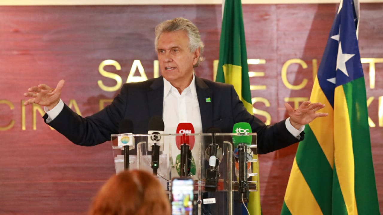 Governador Ronaldo Caiado, em coletiva de imprensa