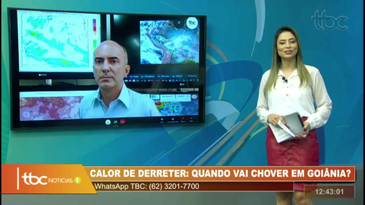 O gerente do Centro de Informações Meteorológicas e Hidrológicas de Goiás, André Amorim, e a apresentadora Michelle Bouson, nos estúdios da TBC