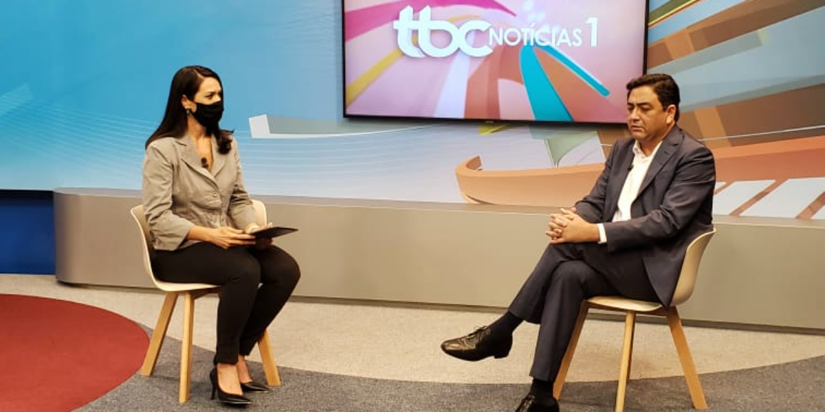 Talles Barreto, candidato a prefeito de Goiânia, é entrevistado pela TBC