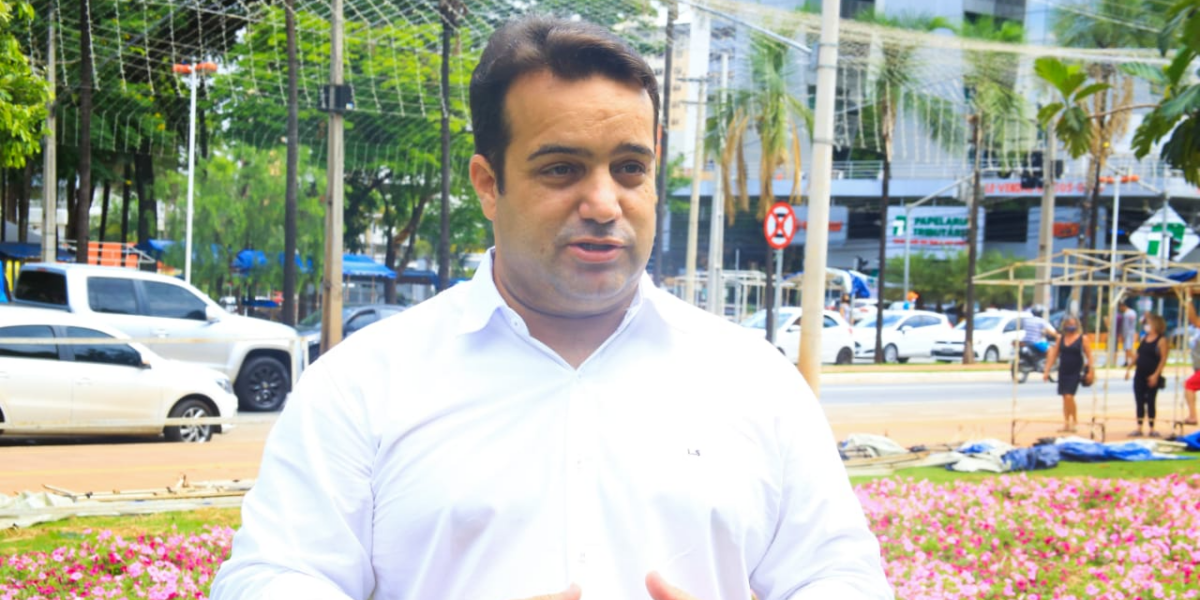 Vereador Leandro Sena alinha projetos e prioridades em sua atuação na Câmara