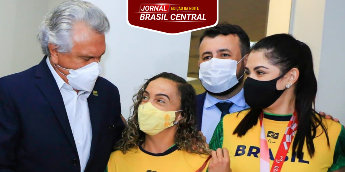 Atletas paralímpicos são homenageados pelo governador Ronaldo Caiado