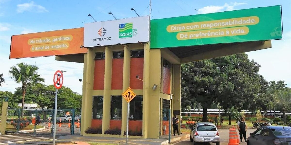 Operação da Polícia Civil apura fraude no Detran