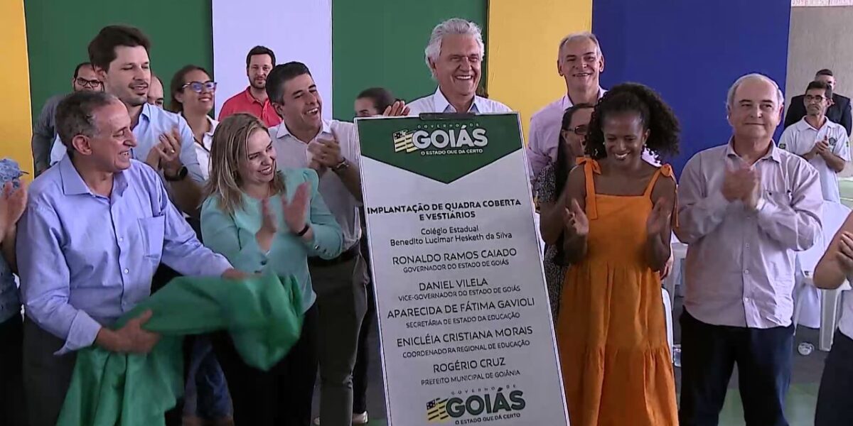 Governo inaugura quadra poliesportiva em escola da capital