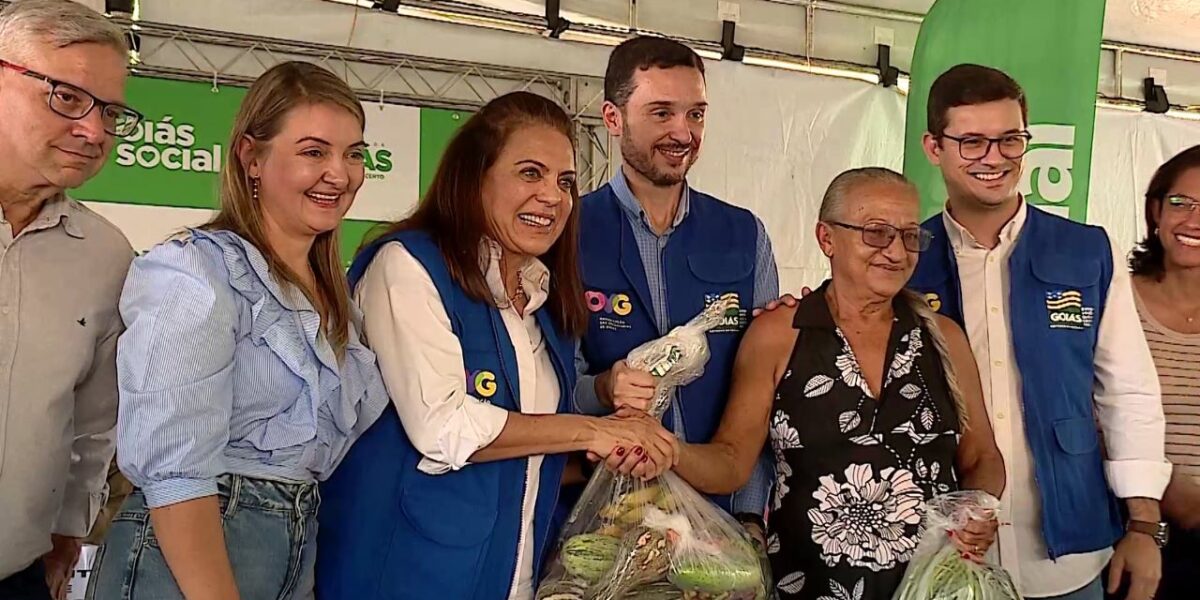 Governo entrega benefícios sociais em Formosa e Catalão