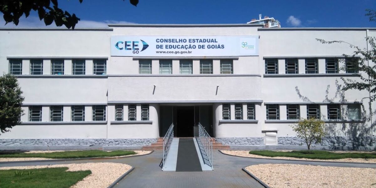 Conselho de Educação suspende matrículas de escolas irregulares em Goiás