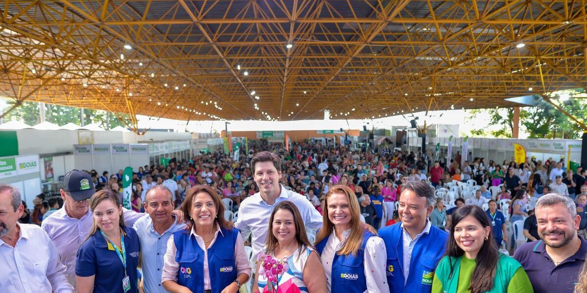 Governo de Goiás entrega obras e benefícios sociais em Jataí