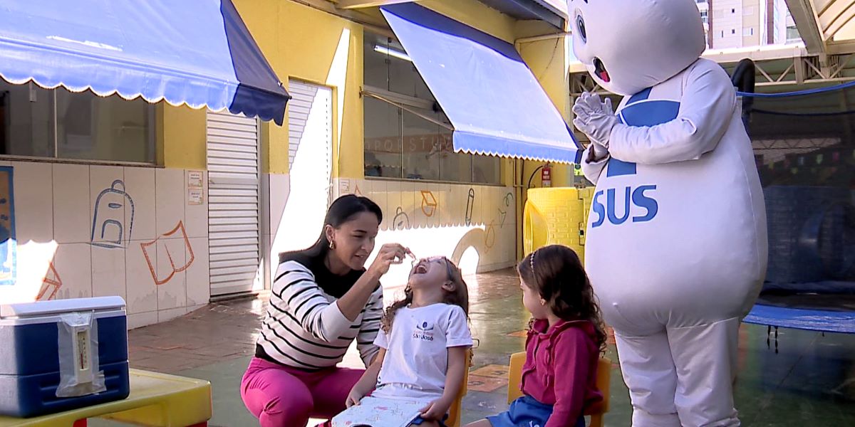 Começa em Goiás campanha de vacinação contra paralisia infantil