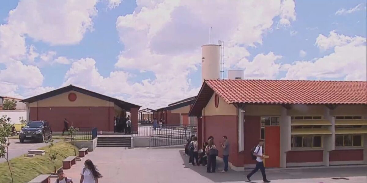 Inaugurado novo colégio padrão século XXI em Alexânia