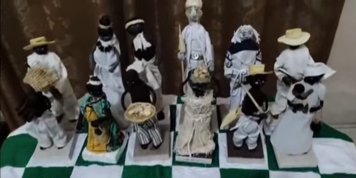 Professores e alunos recriam jogo de xadrez com personagens quilombolas