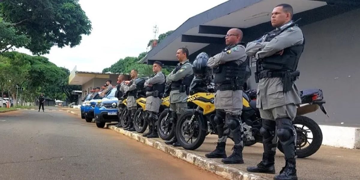 PM e Detran fazem operação para inibir moto barulhenta
