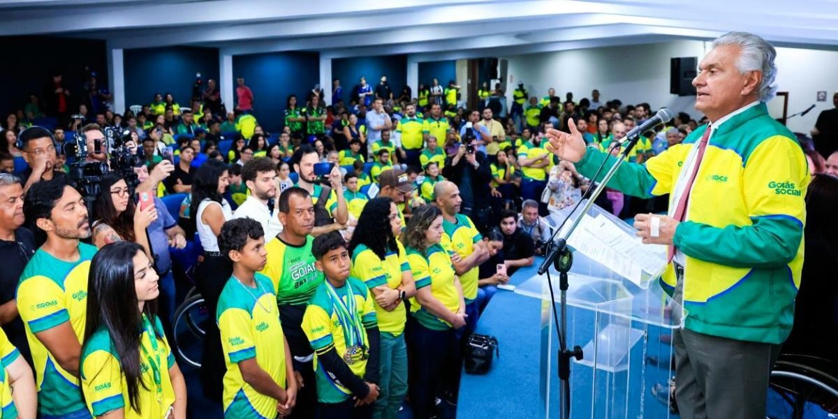 Governo entrega 600 cartões do Pró-Atleta e anuncia reajuste de 100% para 2026