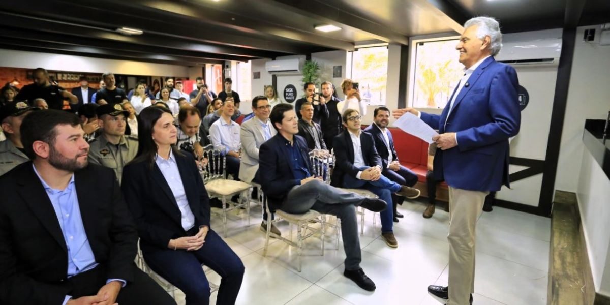 Indústrias sediadas no Daia recebem escrituras e anunciam novos investimentos