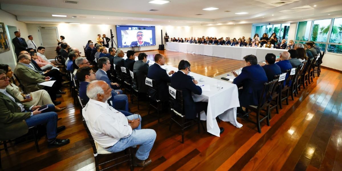 Governo anuncia medidas para proteger exportadores goianos do tarifaço dos EUA