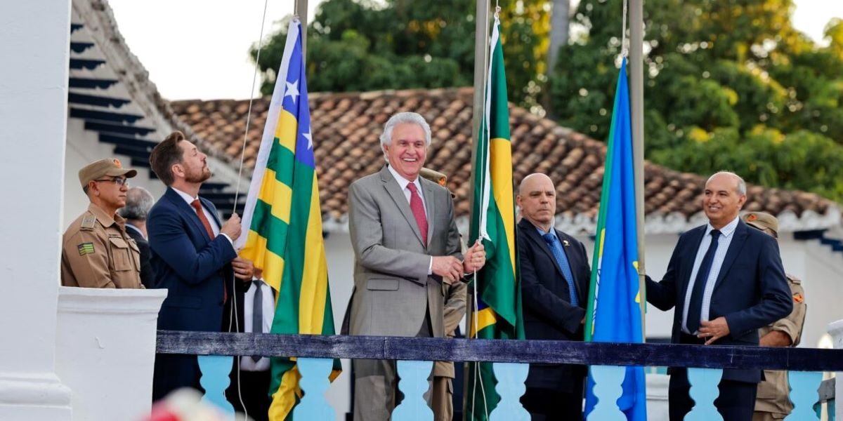 Na transferência da capital para Goiás, Caiado entrega obras e benefícios à população