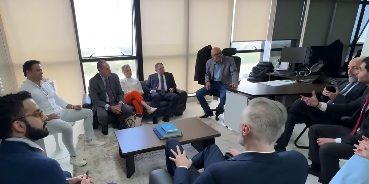 Comitiva de parlamentares da Geórgia visita a Brasil Central