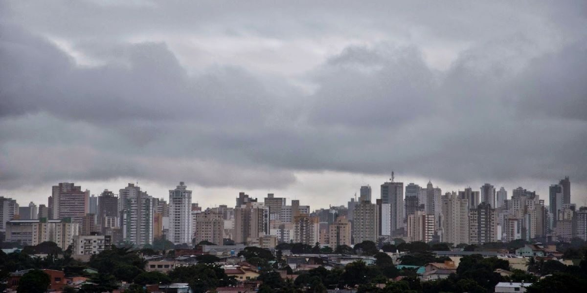 Corpo de Bombeiros orienta população sobre cuidados com a chuva