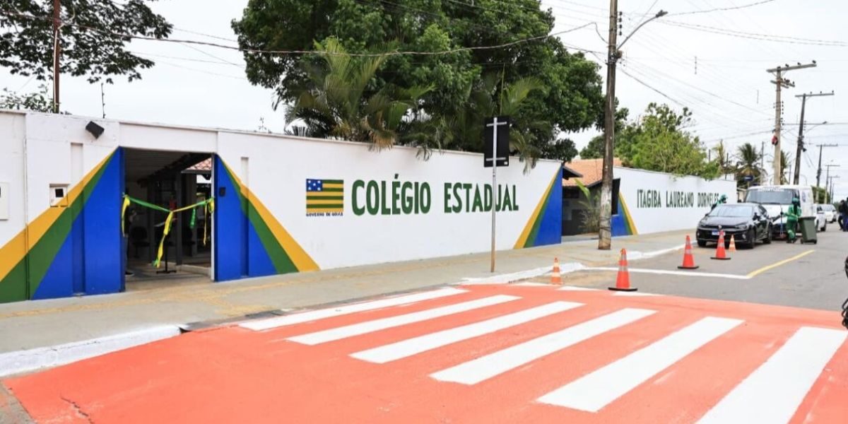 Governo entrega mais uma escola estadual reformada