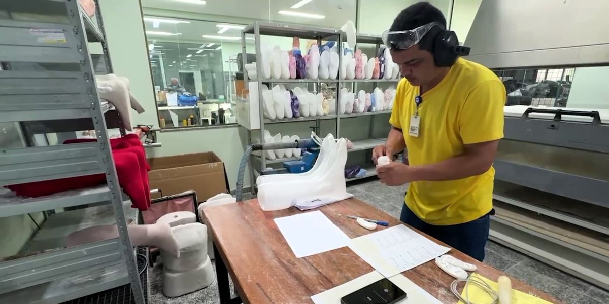 Oficina ortopédica do Crer ajuda pacientes que precisam de próteses