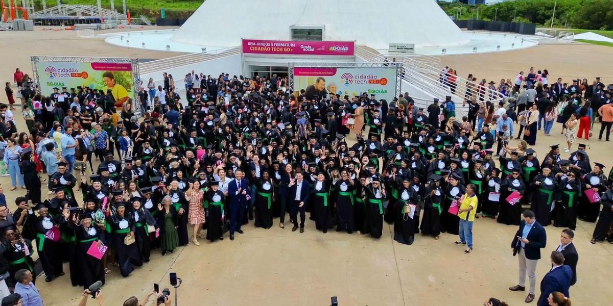 Programa Cidadão Tech 60+ beneficia 457 idosos