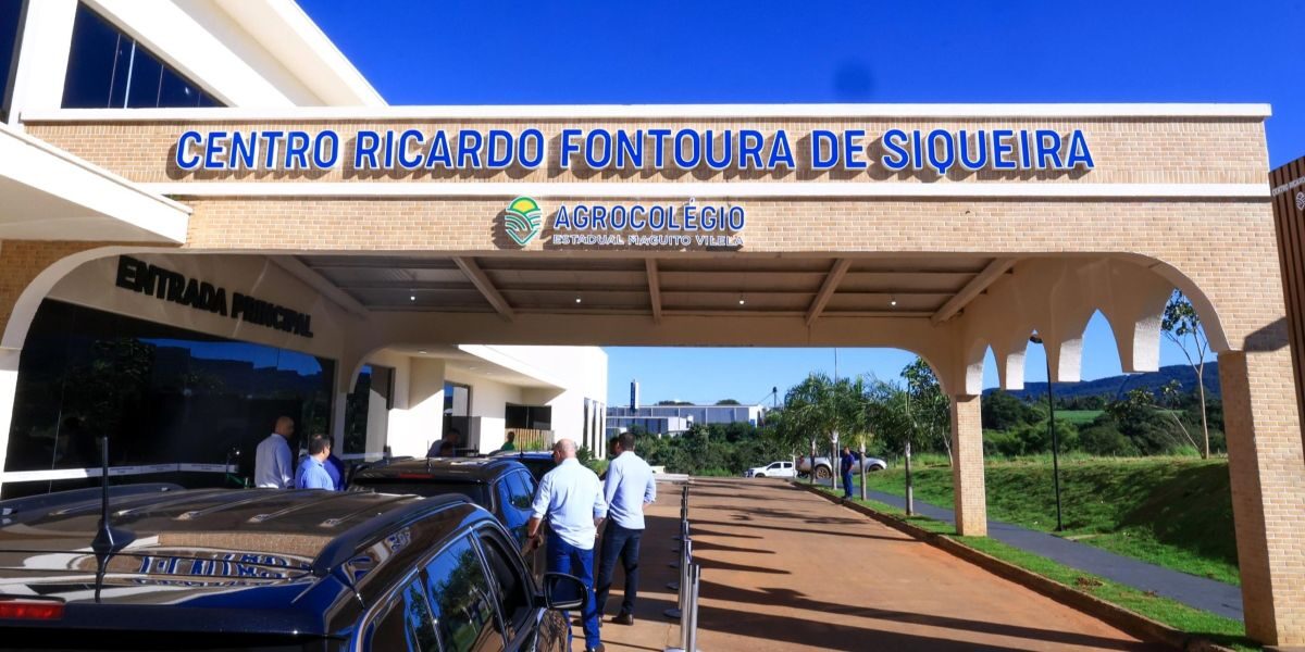 Governo entrega revitalização e modernização do Agrocolégio de Goianésia