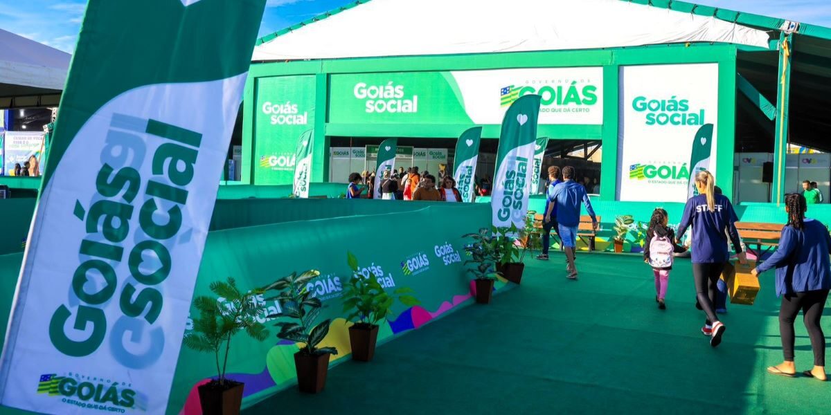 Goiás Social leva serviços, benefícios e obras a Valparaíso de Goiás