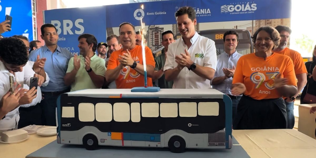 Governador garante que mesmo com novos ônibus tarifa segue sem reajuste
