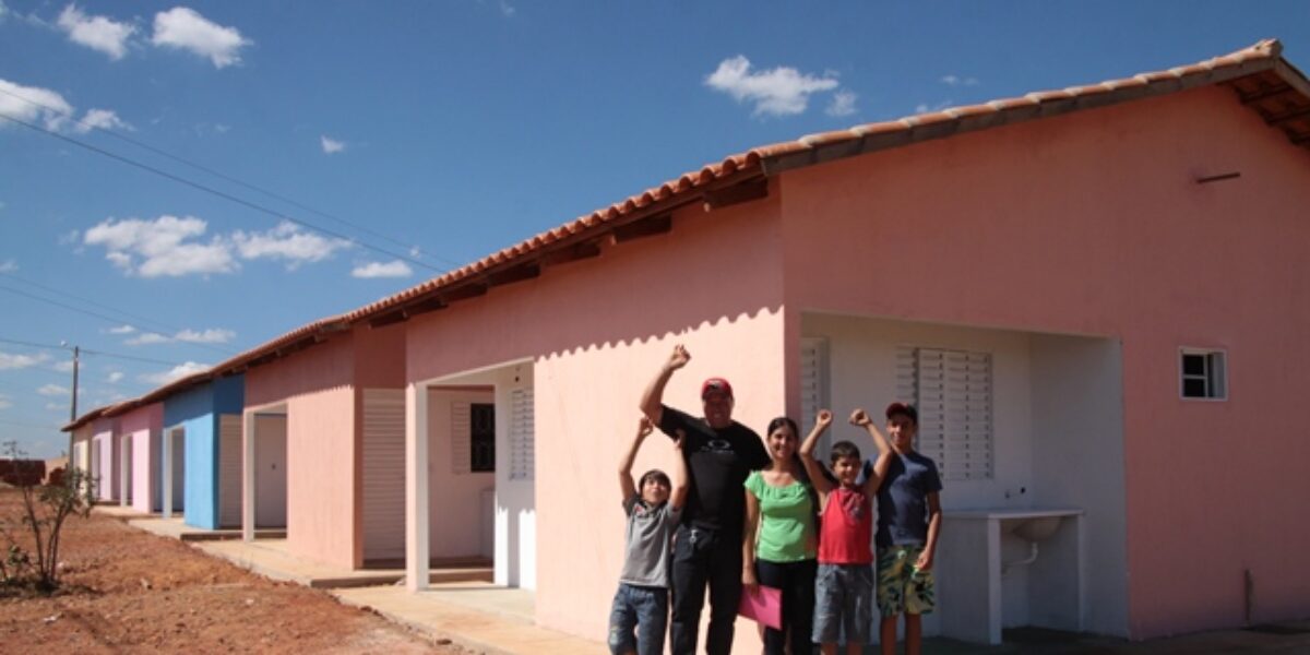 Governo de Goiás investe mais de meio bilhão em habitação no Entorno