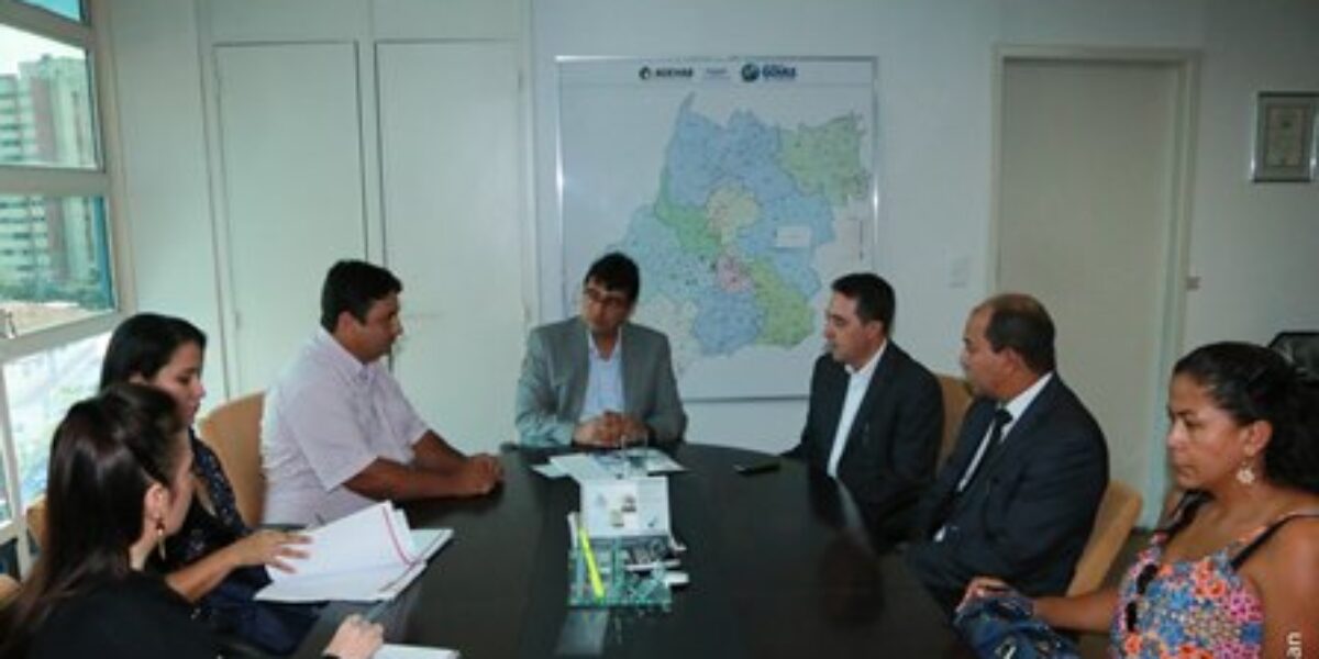 Governo de Goiás estabelece cronograma para entrega de moradias rurais