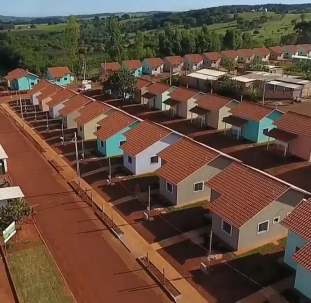 Governo de Goiás entrega primeira etapa de residencial em Bonfinópolis