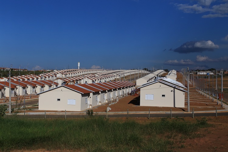 Governo de Goiás e Caixa entregam residencial com 420 moradias em Anápolis neste sábado