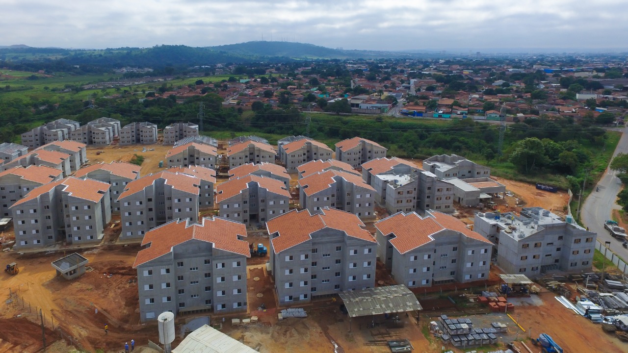 Governo de Goiás libera recursos para construção de 420 apartamentos no Jardim das Oliveiras em Goiânia