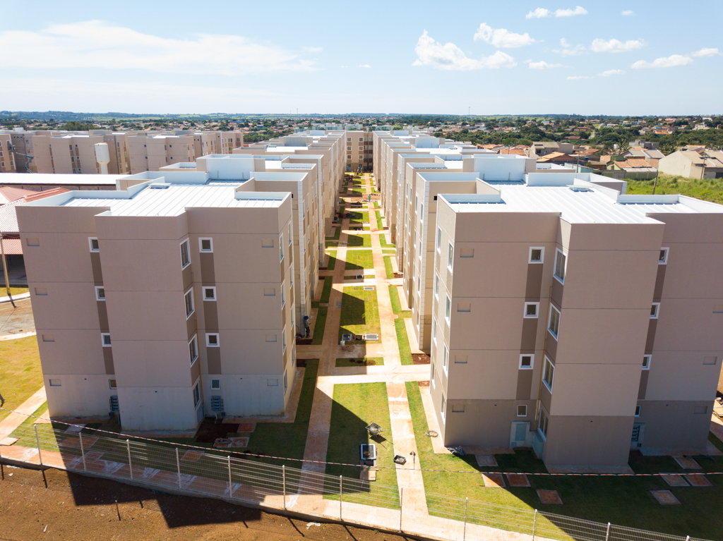 Governo de Goiás e Caixa entregam 496 apartamentos no Residencial Porto Dourado I