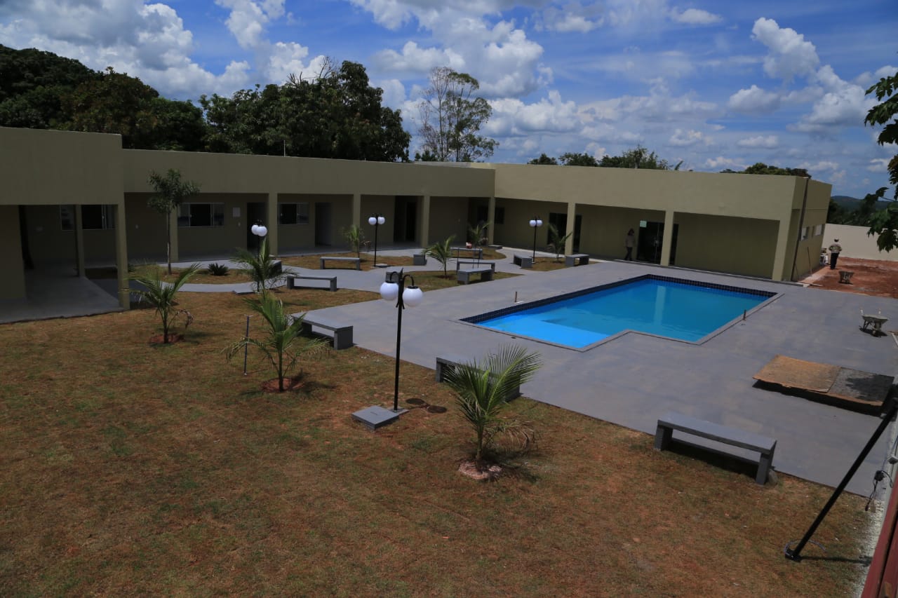 Governo de Goiás e Prefeitura de Ivolândia entregam Centro de Convivência do Idoso