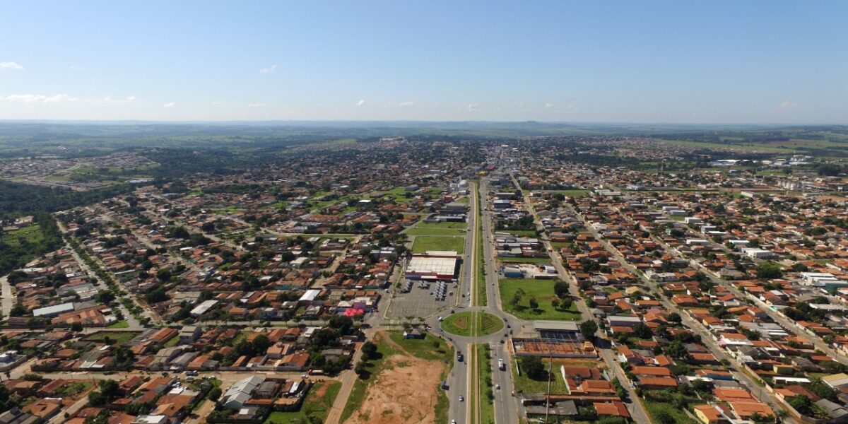 Governo de Goiás inicia cadastramento de 173 famílias para regularização fundiária em Senador Canedo