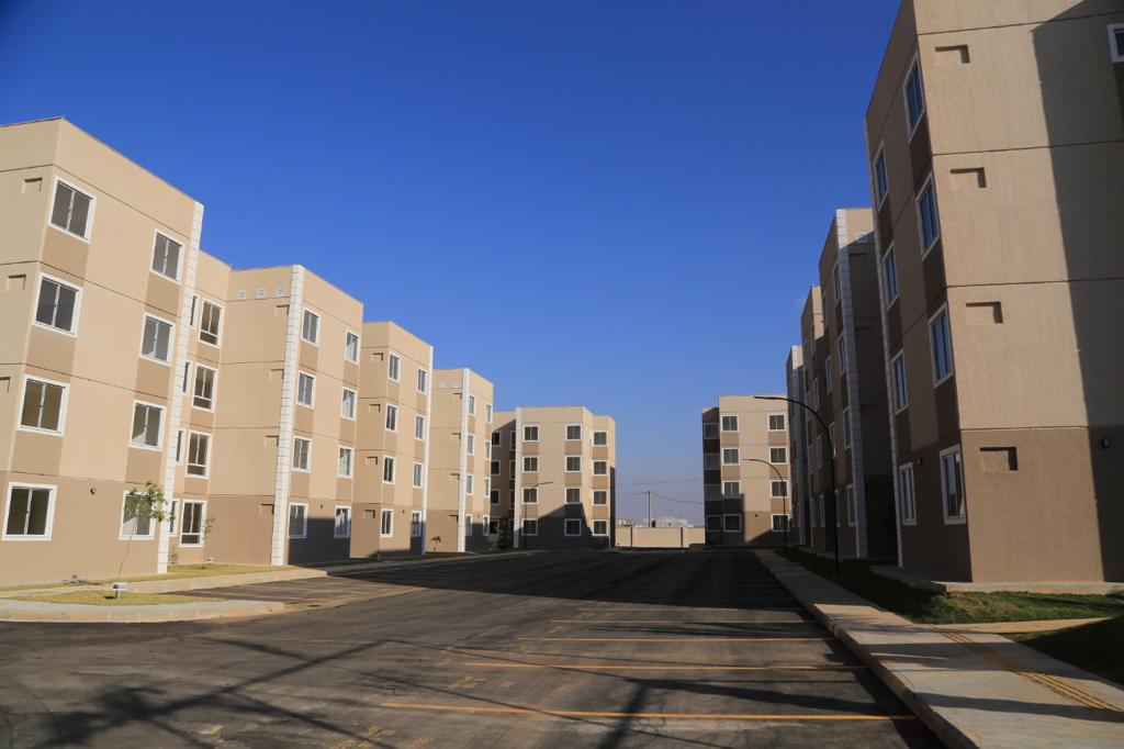 Governo de Goiás entrega mais 416 apartamentos no Residencial Porto Dourado, em Goiânia