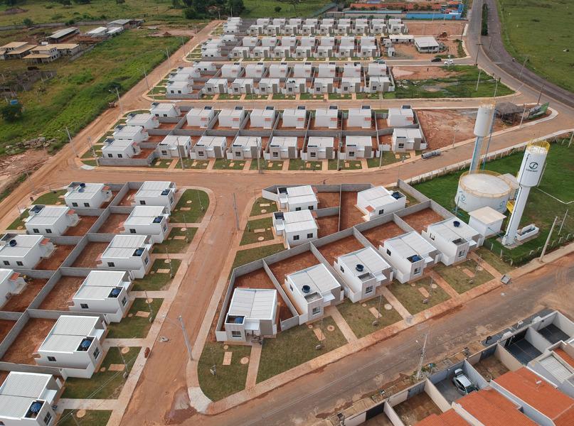 Governo de Goiás entrega em Morrinhos 97 casas construídas com recursos do Crédito Parceria