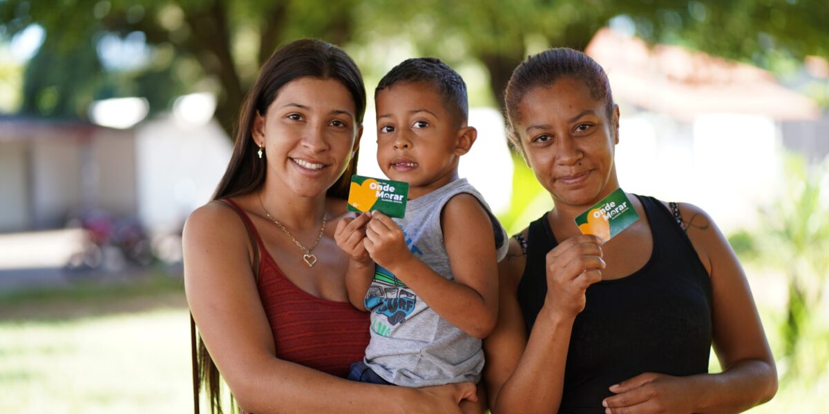 Governo de Goiás entrega cartões do Aluguel Social em Jataí e Rio Verde, nesta sexta-feira (29/04)