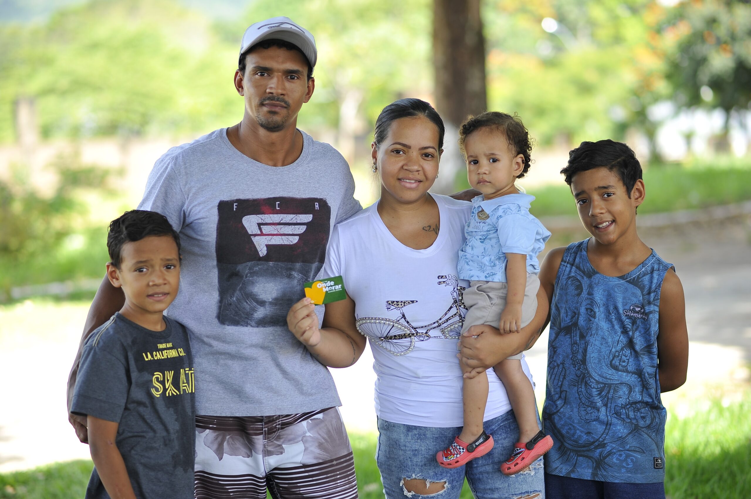 Agehab participa do Goiás Social em Uruaçu com entrega de cartões do Aluguel Social