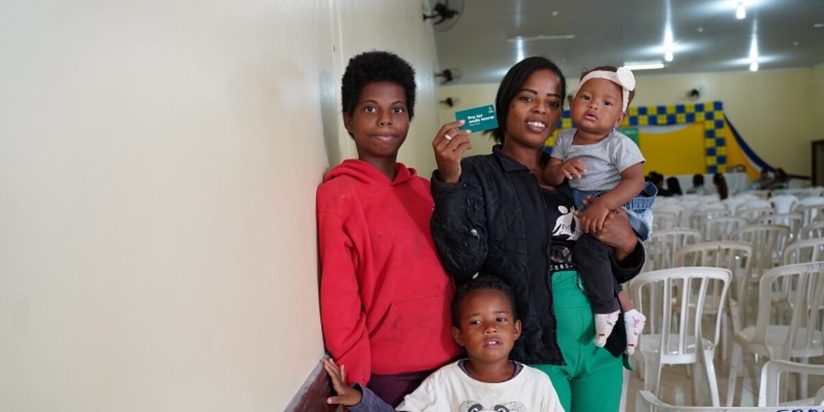Famílias de mais quatro cidades do Norte e Nordeste de Goiás recebem Aluguel Social