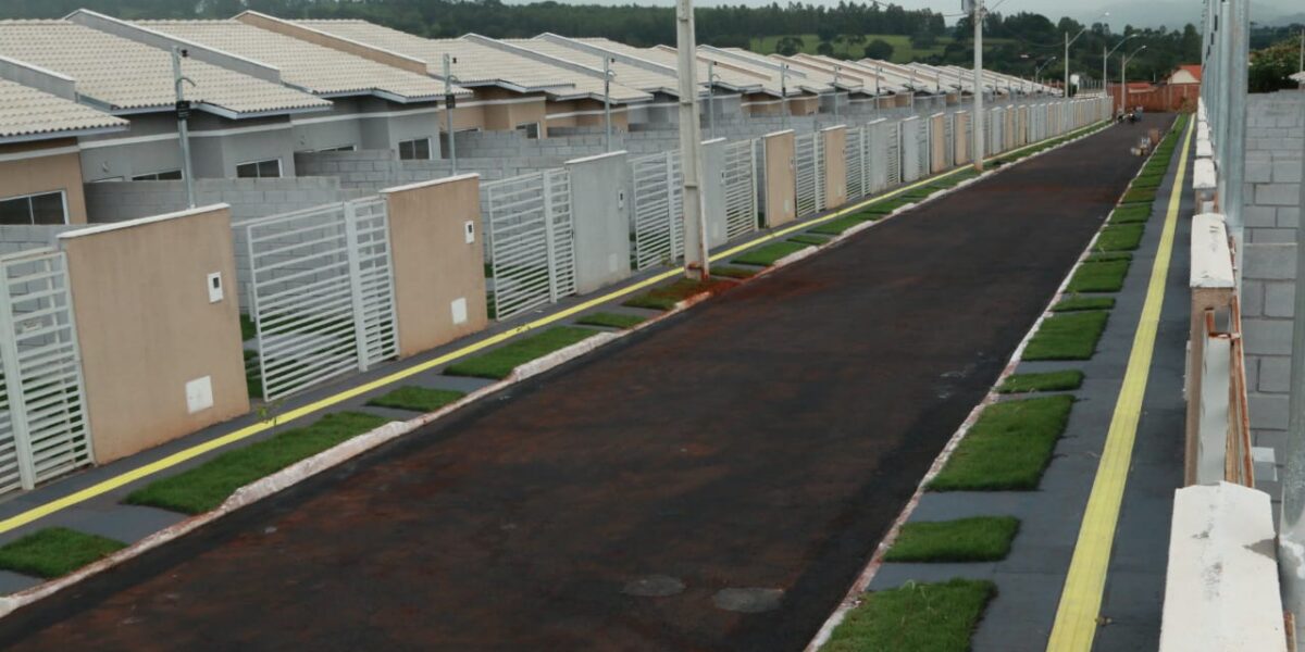 Governo de Goiás entrega 56 moradias construídas com recursos do Crédito Parceria em Nova Veneza