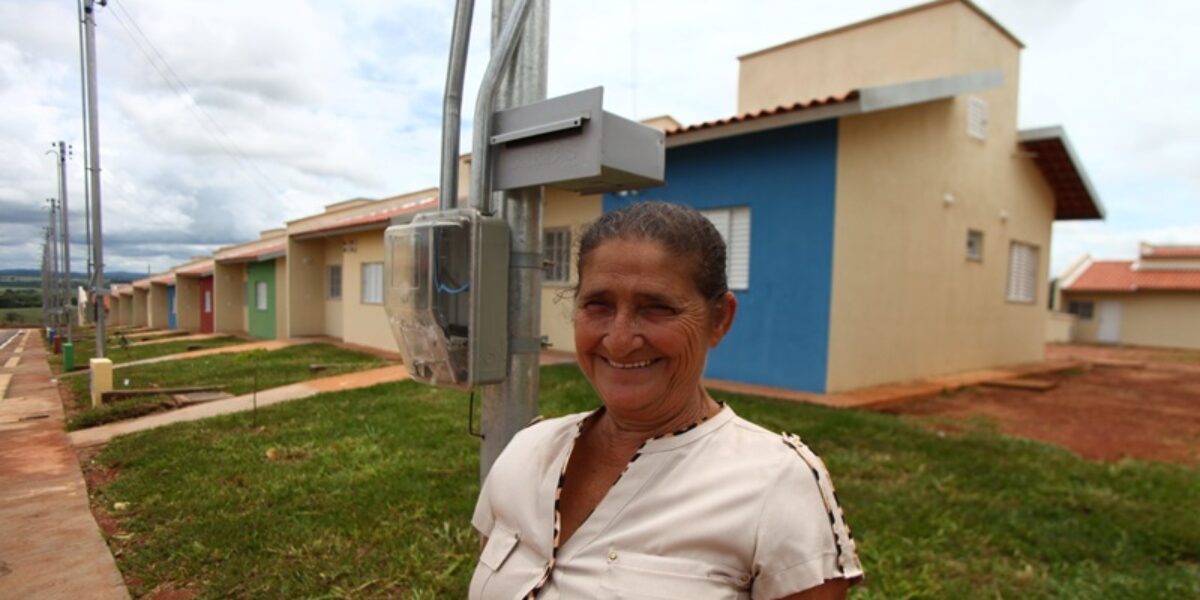 Governo de Goiás entrega 40 casas a custo zero em Piranhas