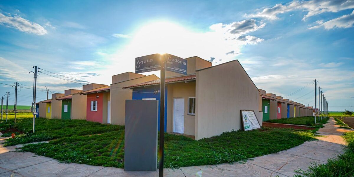 Agehab inicia casas a custo zero em 43 novos canteiros de obras