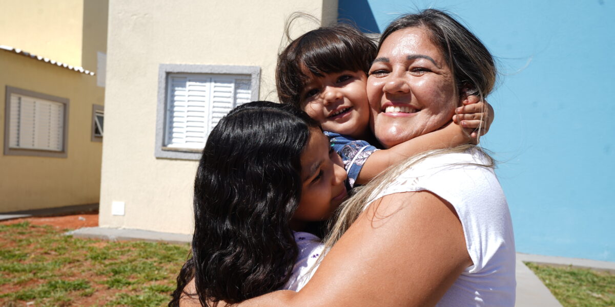 Casas a Custo Zero chegam a Nova Crixás e Uirapuru