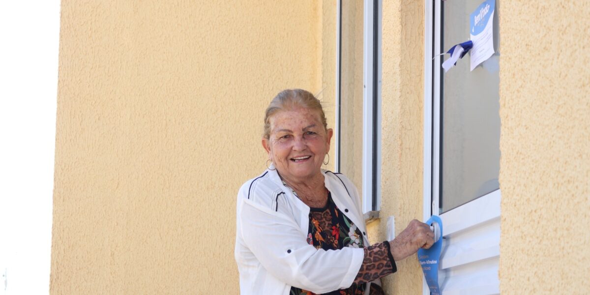 Agehab entrega 60 casas a custo zero em Estrela do Norte e Bonópolis